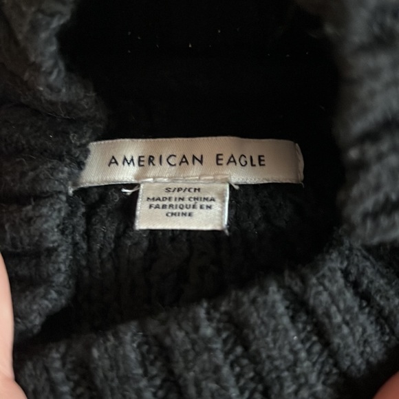 American Eagle Outfitters small cropped knit sweater - Picture 2 of 3